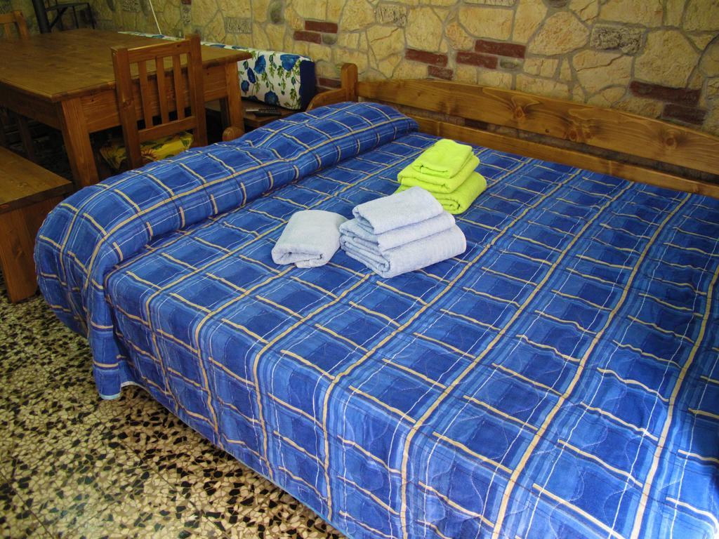Diving Center Punta Stilo Apartment Bilik gambar