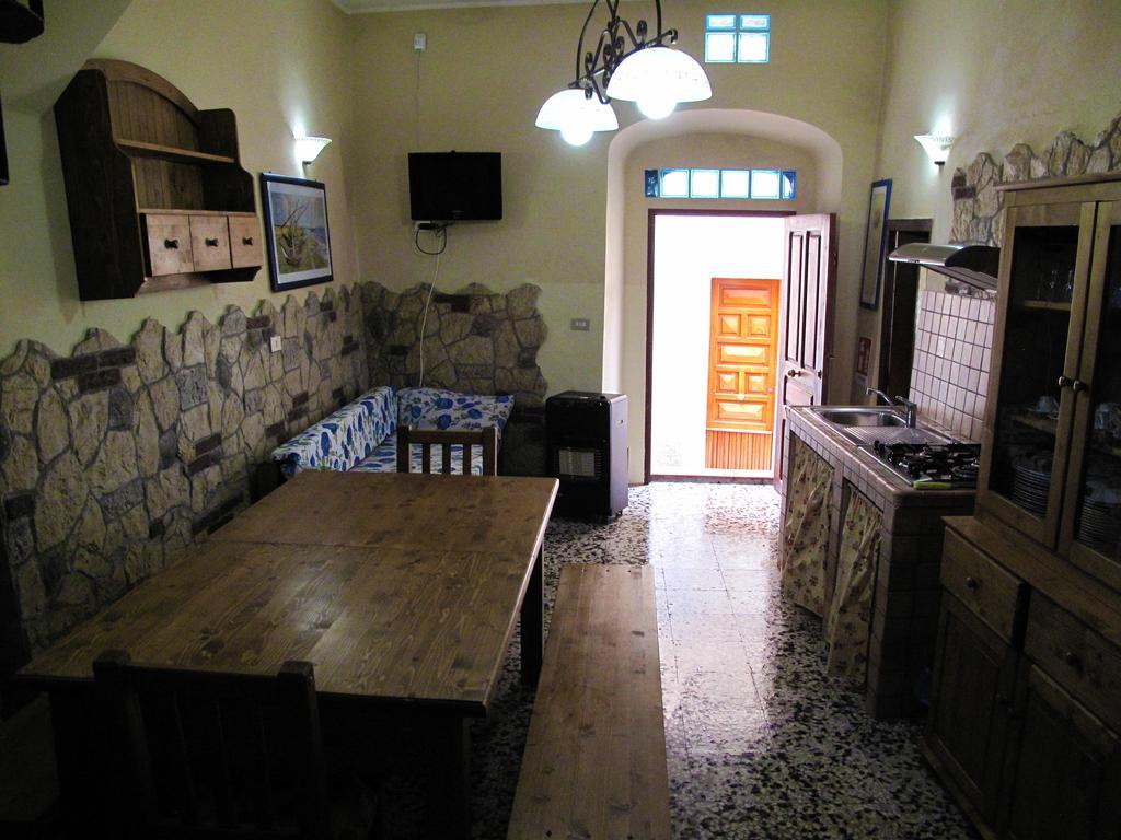 Diving Center Punta Stilo Apartment Bilik gambar