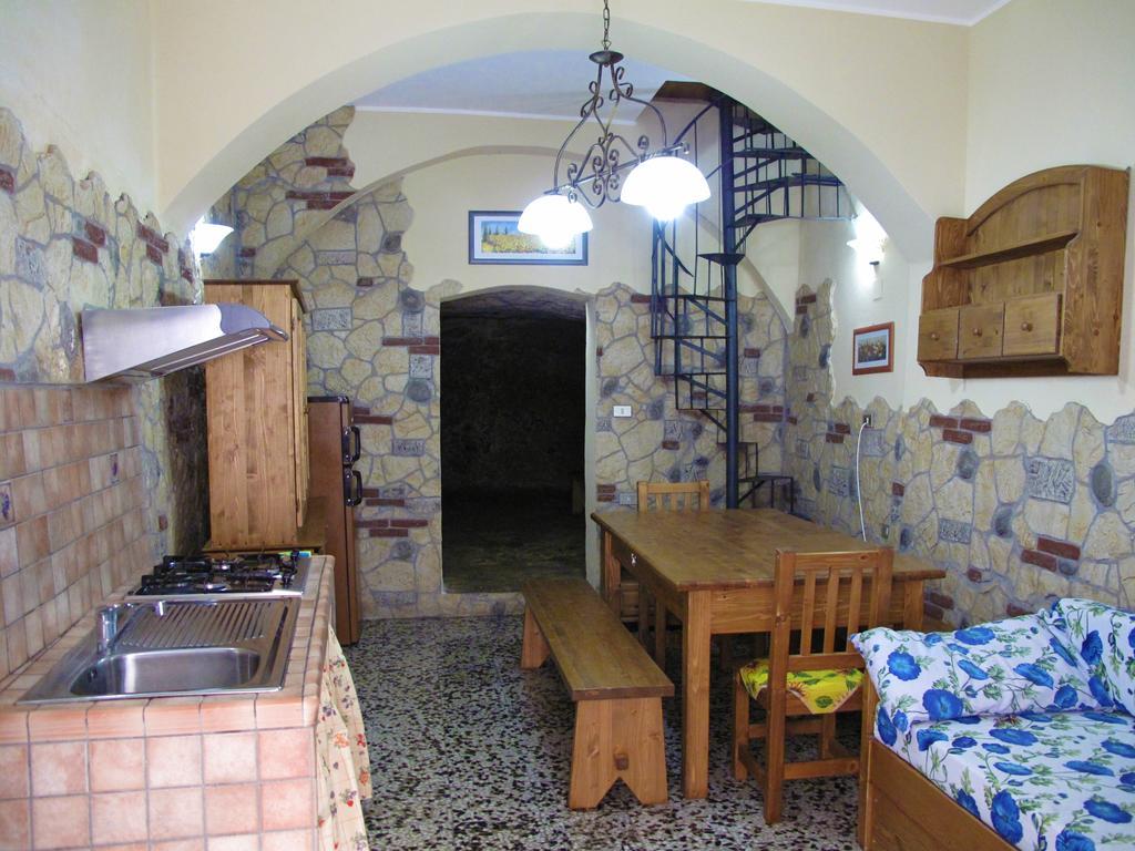 Diving Center Punta Stilo Apartment Bilik gambar