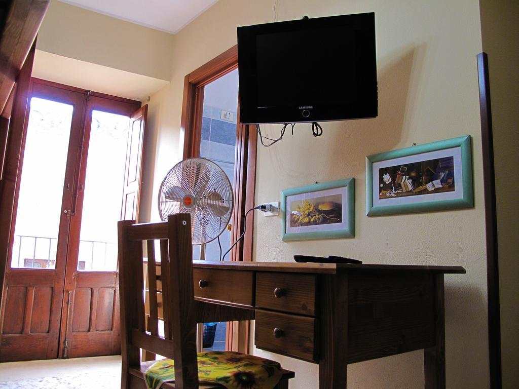 Diving Center Punta Stilo Apartment Bilik gambar