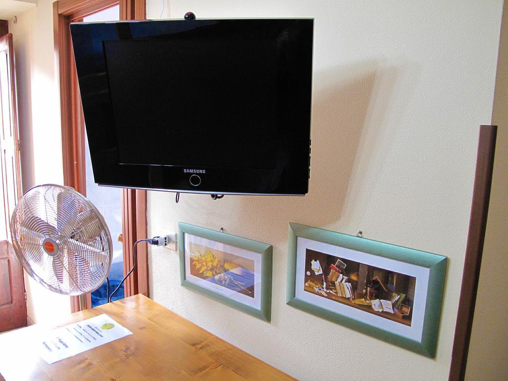 Diving Center Punta Stilo Apartment Bilik gambar